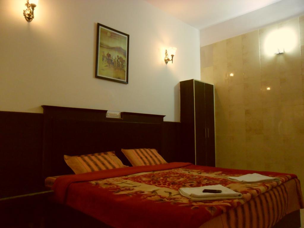 Hotel Sidhartha Walking Distance From Tajmahal Agra  Eksteriør billede